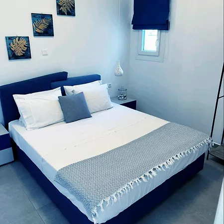 Апартаменты Sea, Sunset & Garden View Parasporos Houses, Milos Адамас