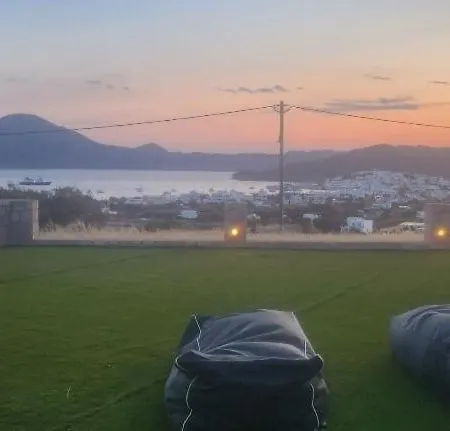 Апартаменты Sea, Sunset & Garden View Parasporos Houses, Milos *